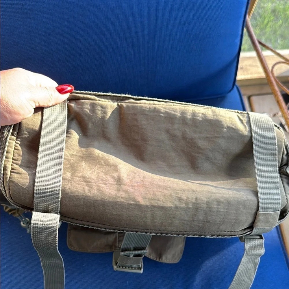 Tommy Bahama Green Backpack with Durable Construction